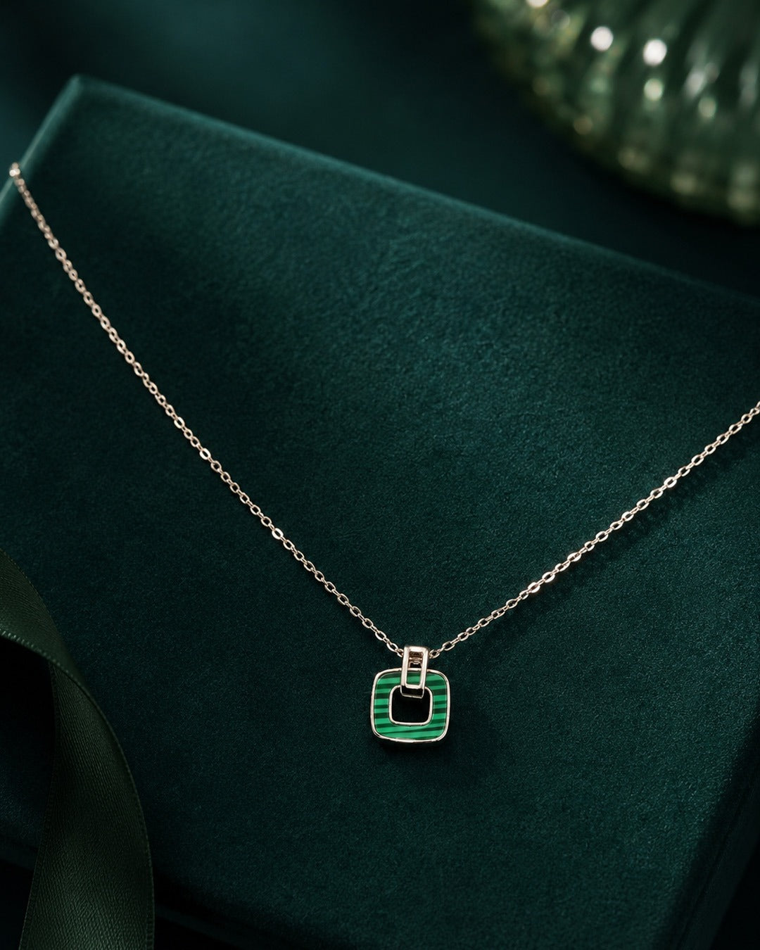 92.5 Pure Silver Green Geometric Pendant Necklace for Women