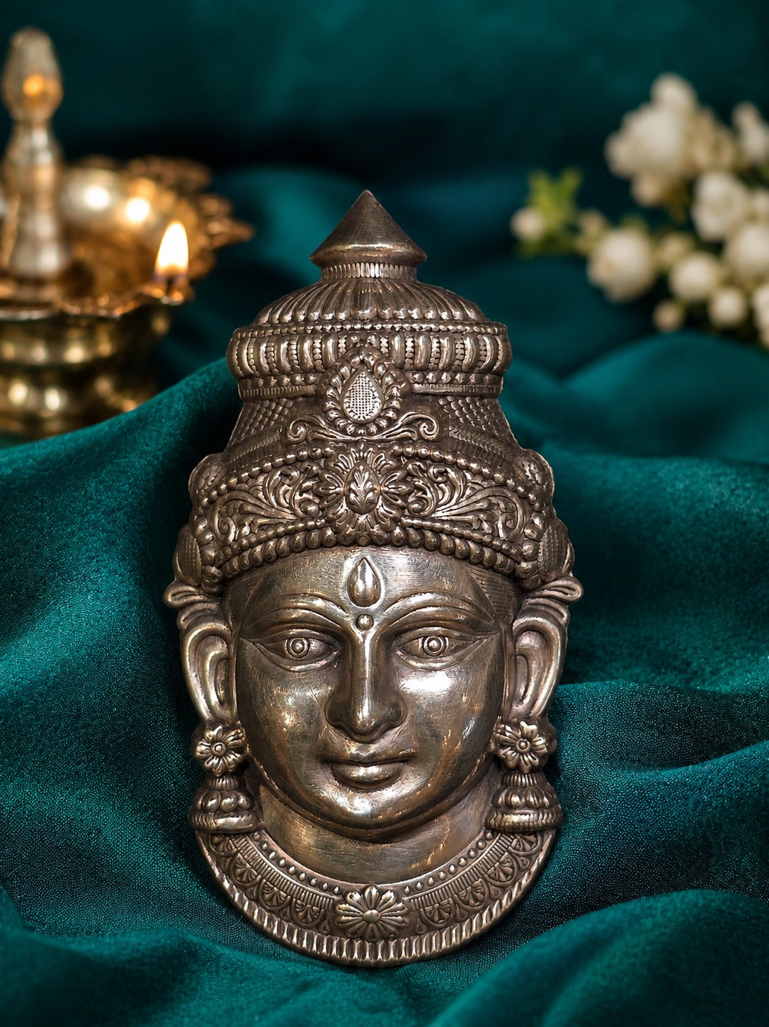92.5 pure silver Lakshmi idol face, detailed crown with decorative borders and earrings