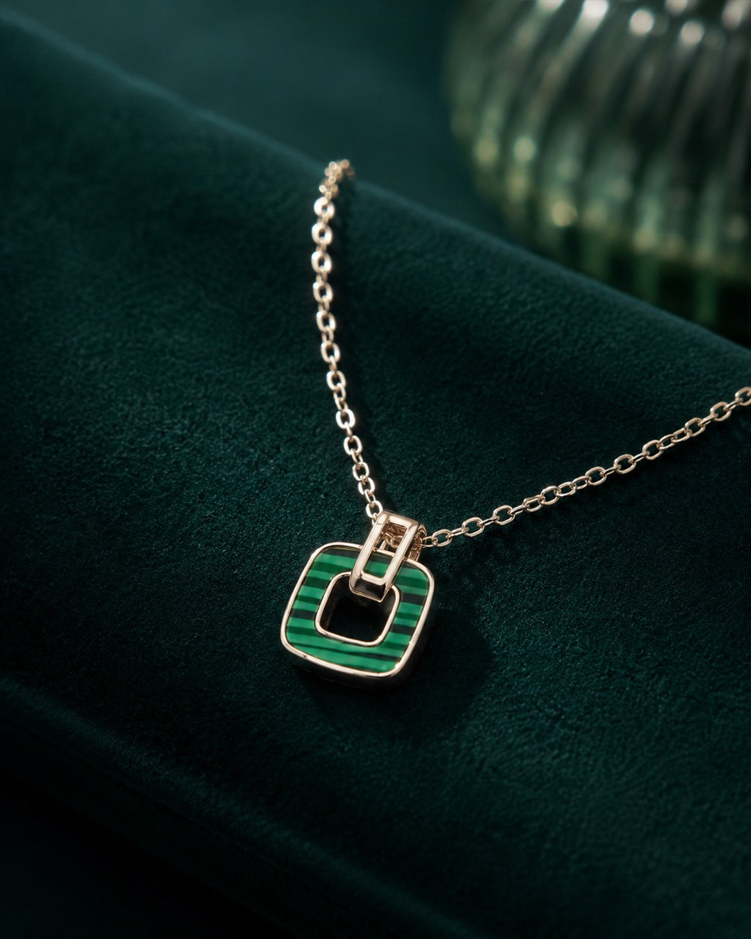 92.5 Pure Silver Green Geometric Pendant Necklace for Women