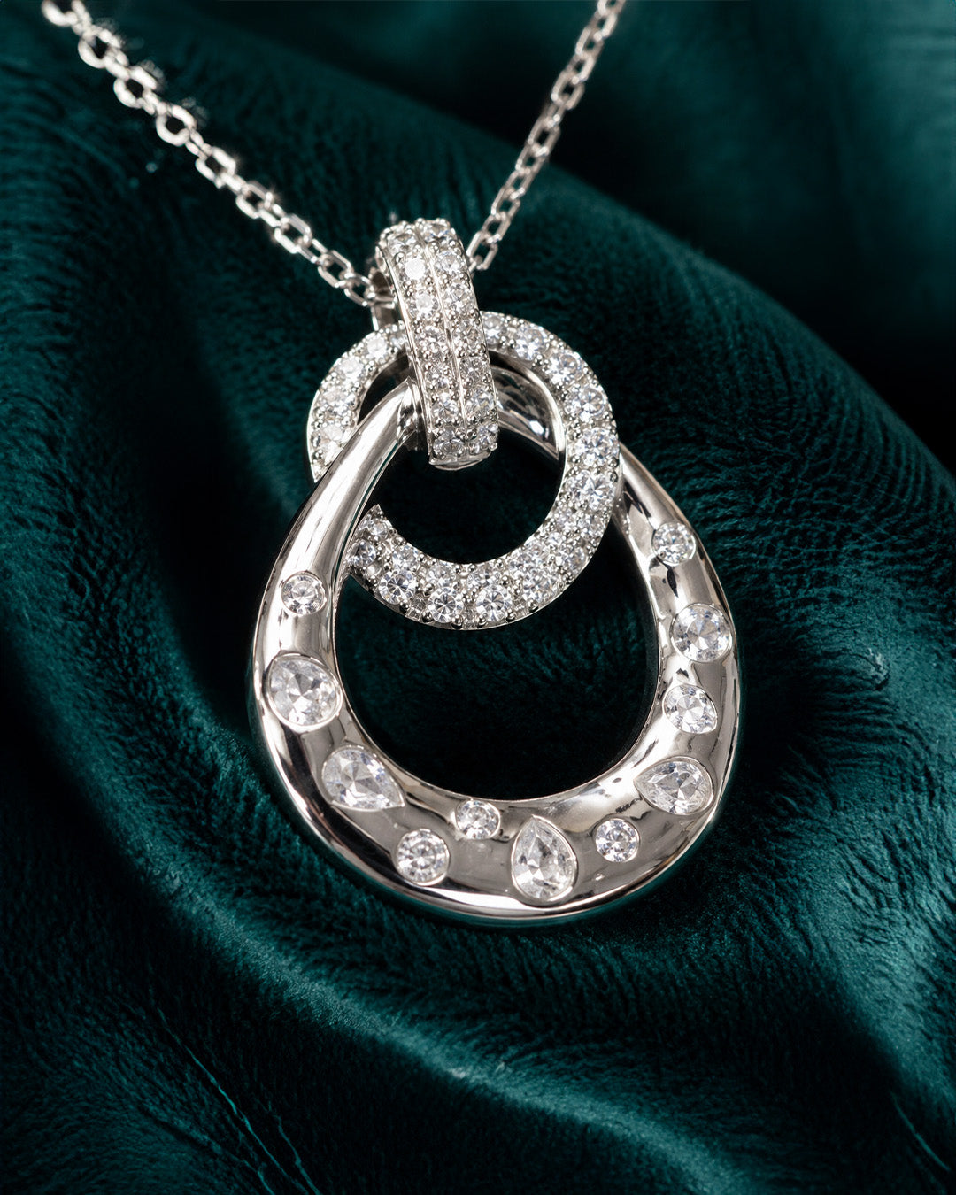 Silver pendant with diamond accents