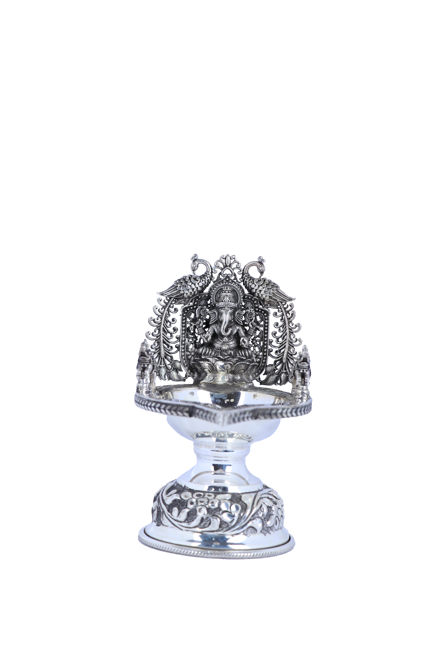 Magnificent Silver-Plated Ganesha Oil Lamp with Ornate Prabhavali – Divine Temple Ceremonial Deepak (144g)