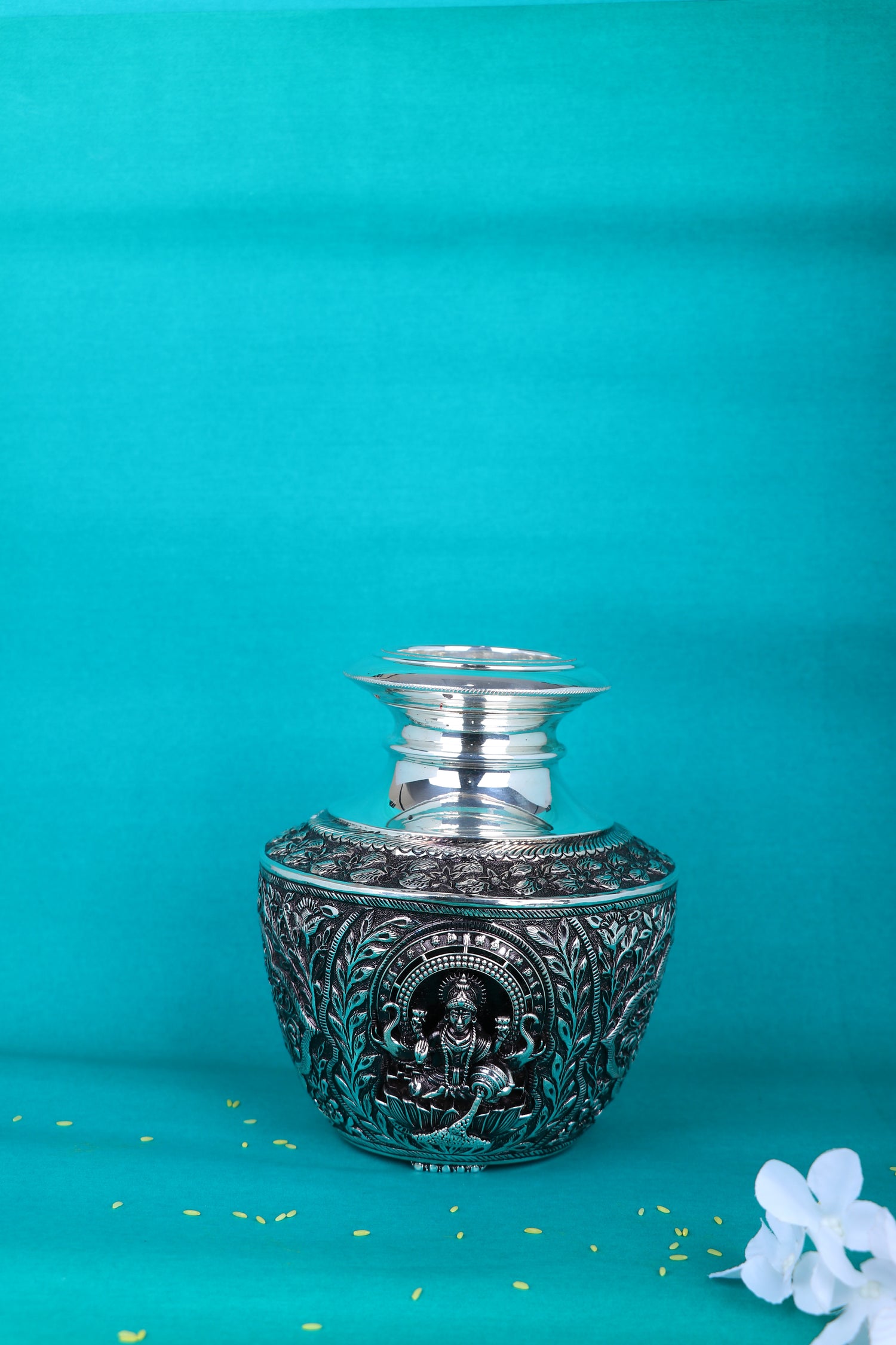 Grand Heritage Silver-Plated Lakshmi Kalash – Handcrafted Temple Pooja Pot (886g)