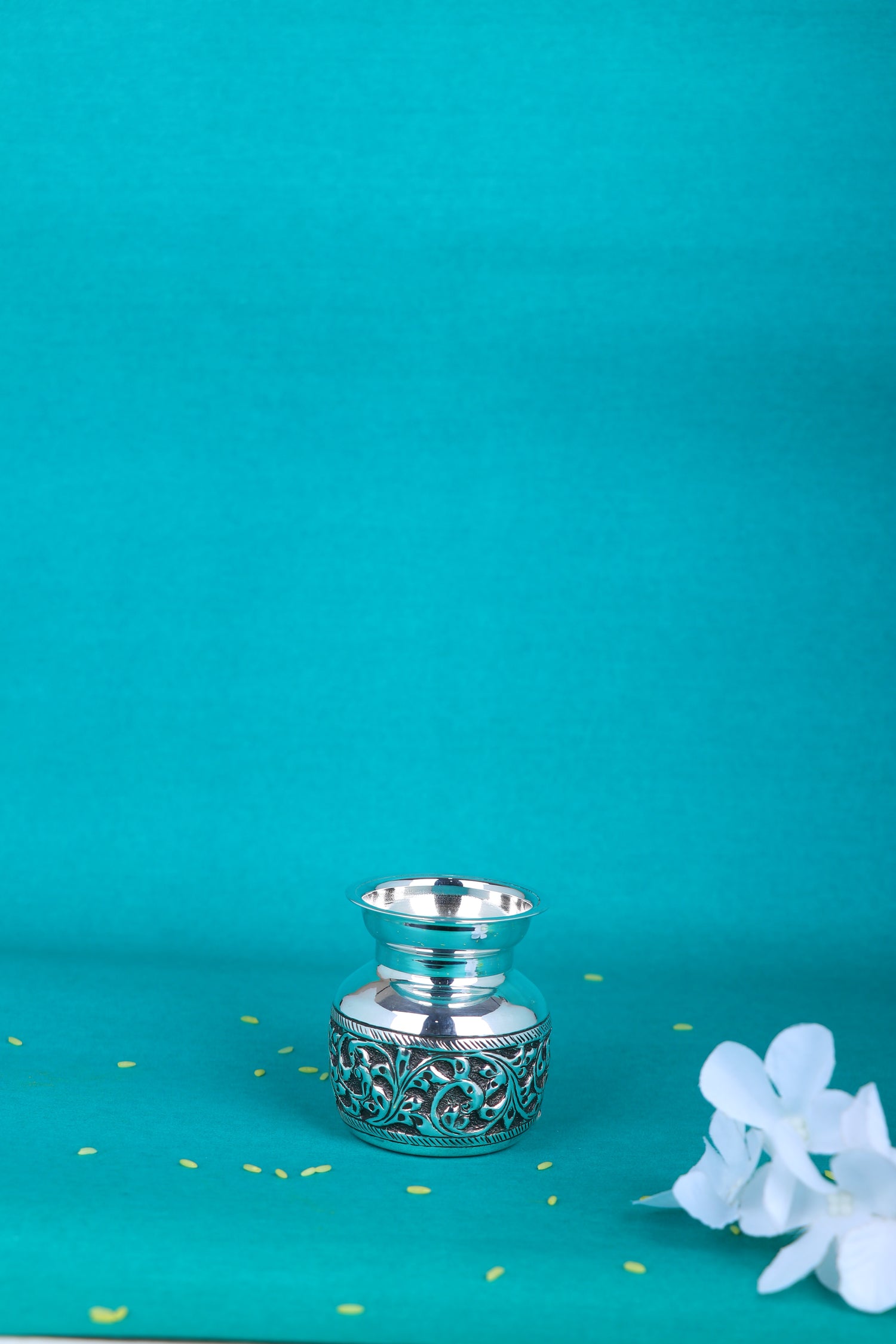 Miniature Antique Silver-Plated Floral Kalash – Handcrafted Luxury Pooja Water Pot (74g)