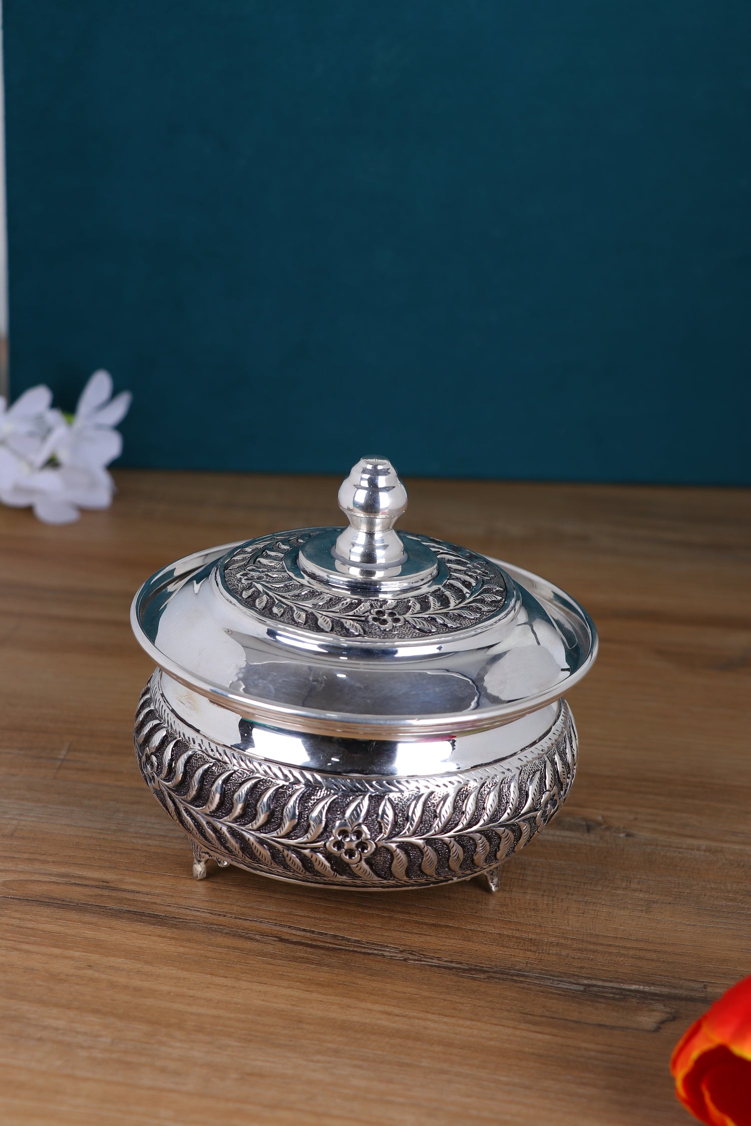 Indian Handcrafted Sterling Silver Lidded Serving Bowl with Ornate Finial – Heritage Ceremonial Centerpiece (367g, 4.6"x5")