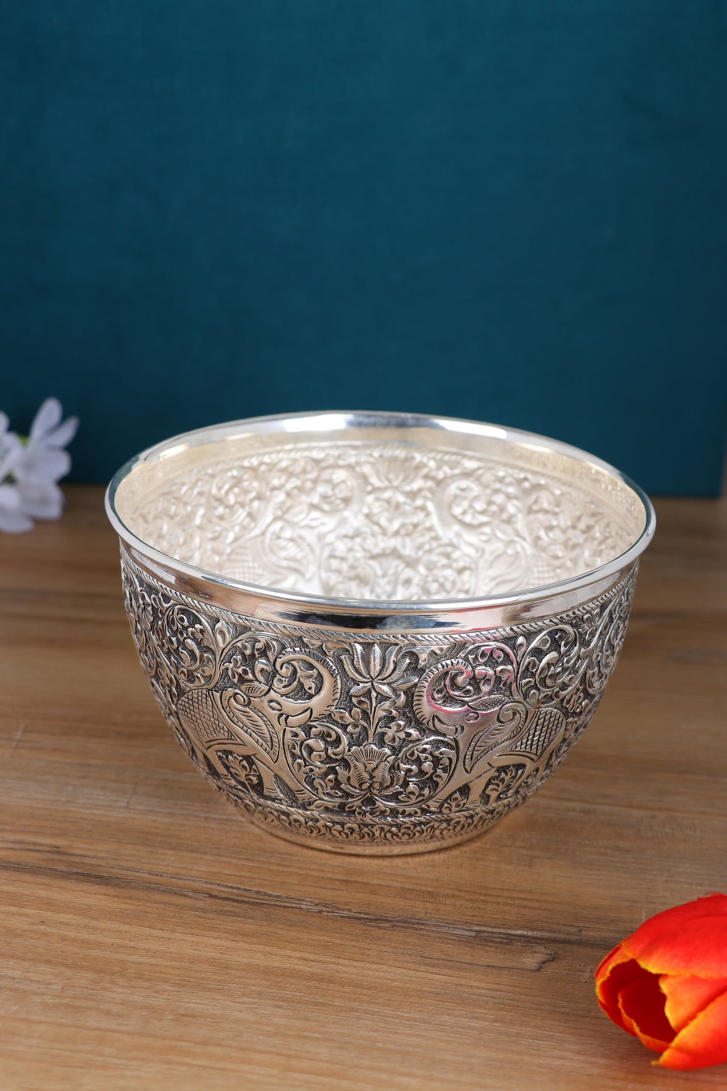Regal Heritage Elephant Motif Silver Bowl – Lotus & Flora Engraved Collectible (399g)
