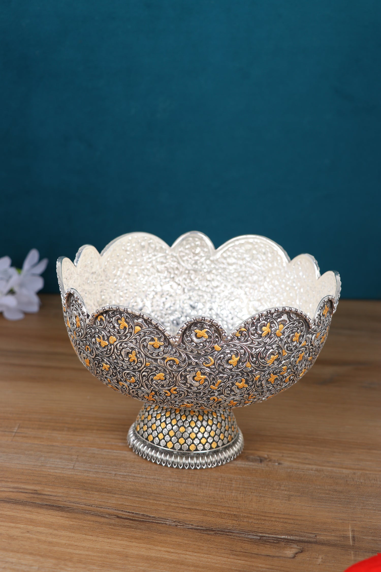 Imperial Florentine Silver & Gold Nakashi Pedestal Bowl – Opulent Scalloped Display Masterpiece (535g)