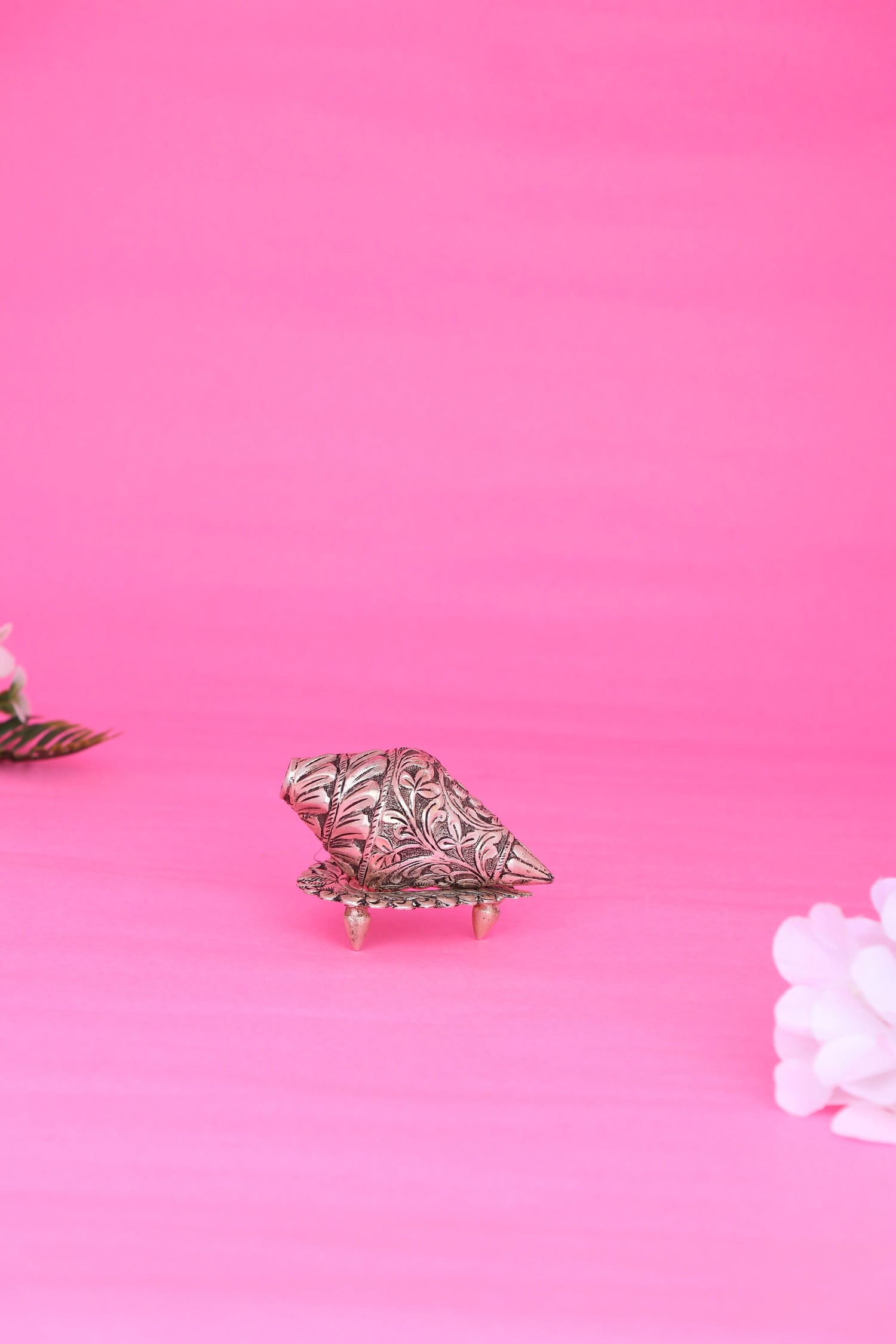 Sacred  Silver Shell Set - Decorative Heritage Collection 60g | H-2" W-3"