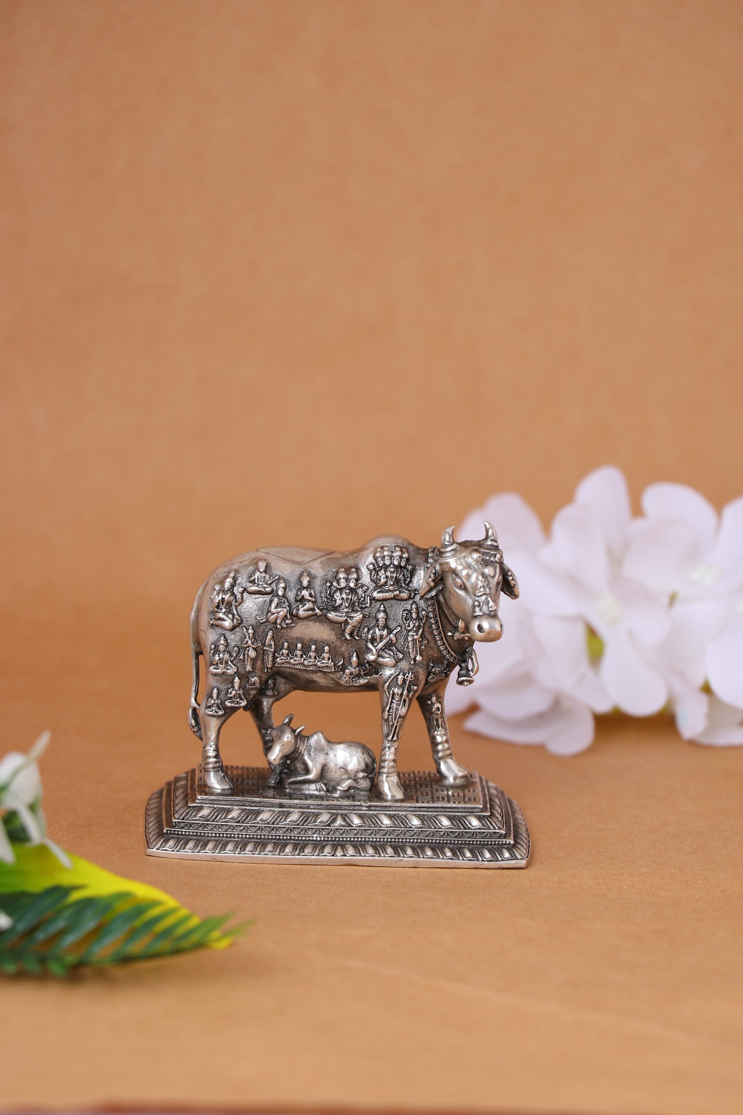 Celestial Kamdhenu & Calf Sacred Tableau – Divine Mythological Silver Sculpture (112g, 2.5"x2.8")