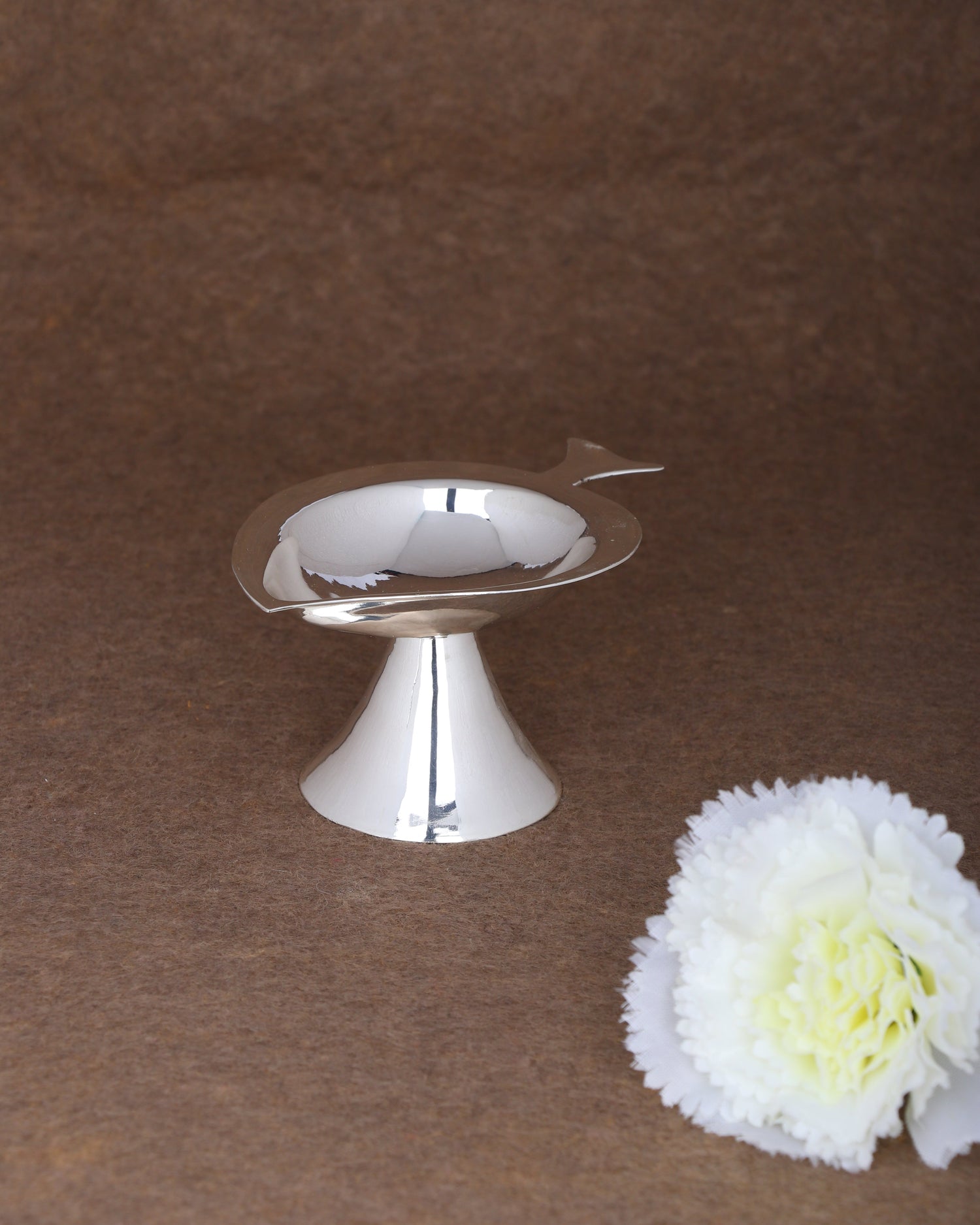 Sacred Sterling Silver Deepa – Exquisite Lotus Flame Lamp (85g, H:2.5″ D:2″)