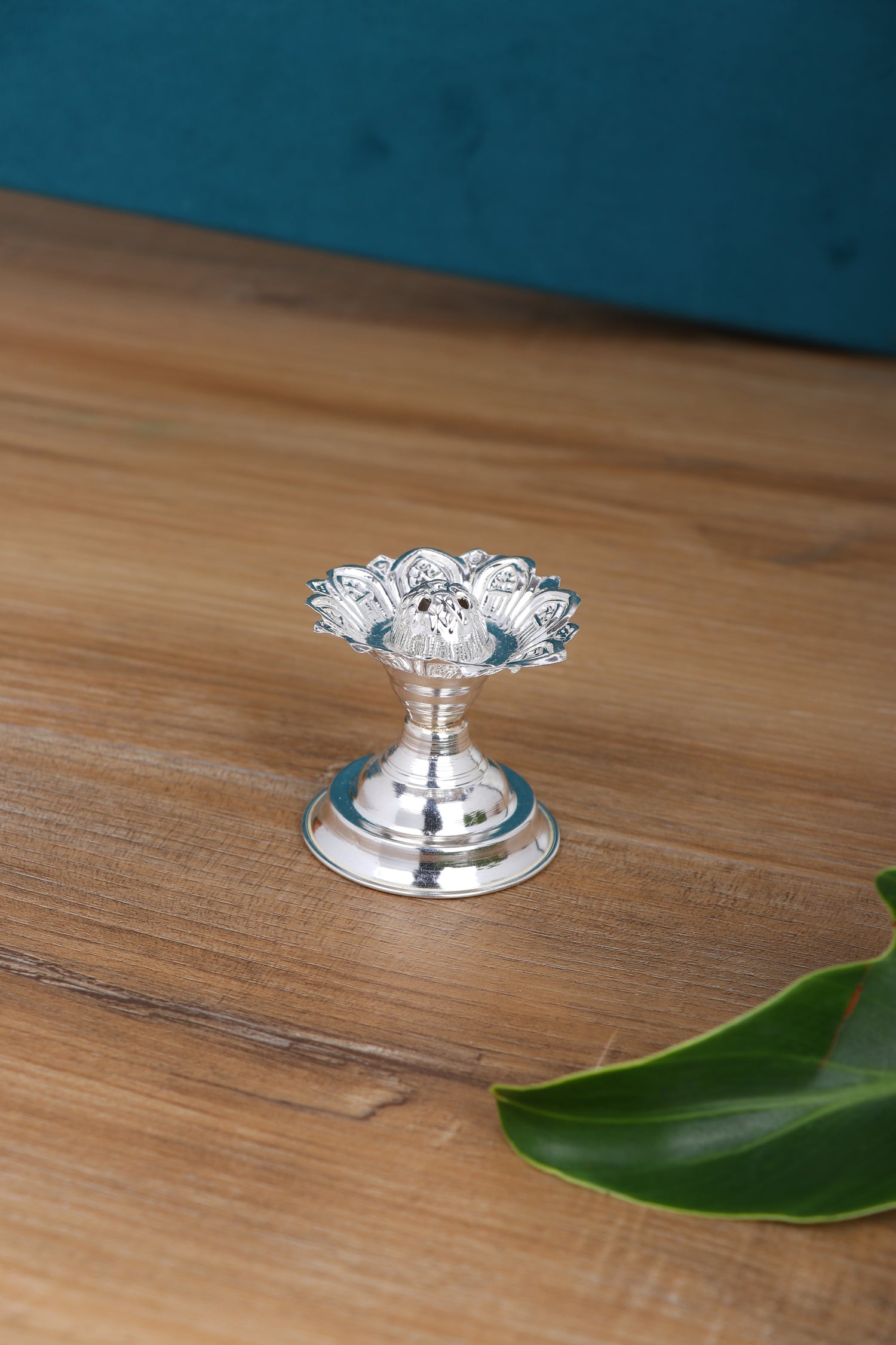 Regal Silver Abhishekam Agarbatti stand Pouring Spout & Pedestal – Temple Ritual Essential