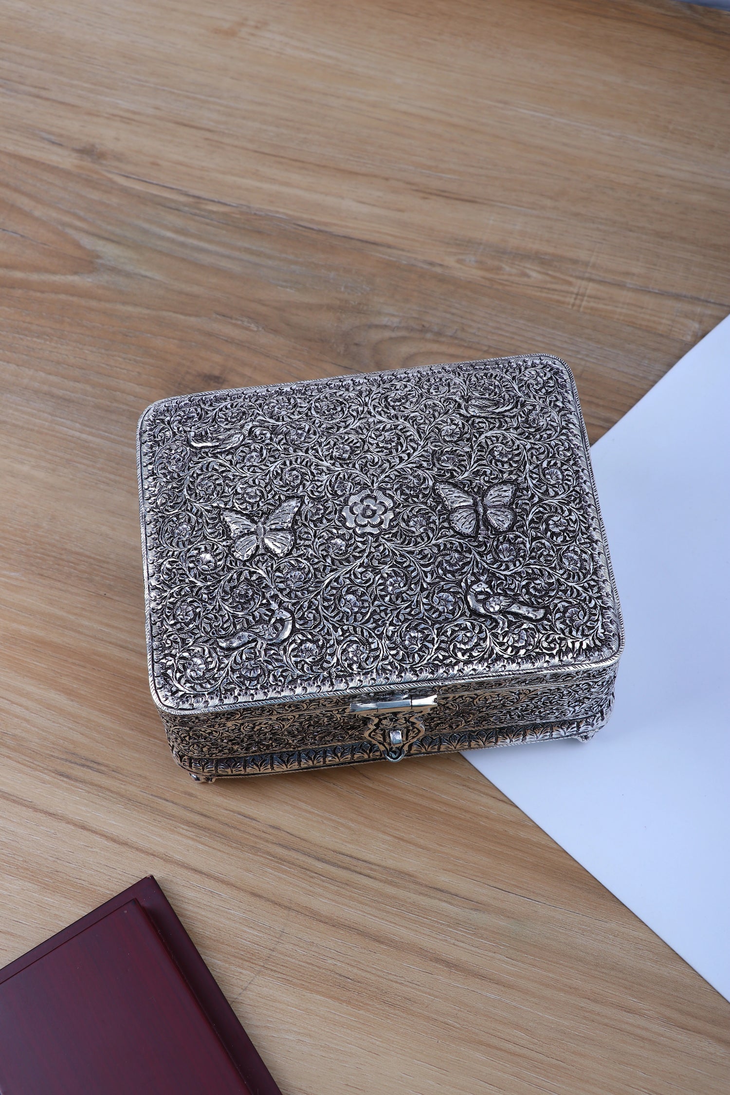 925 Silver Floral Carved Box for Premium Gifting