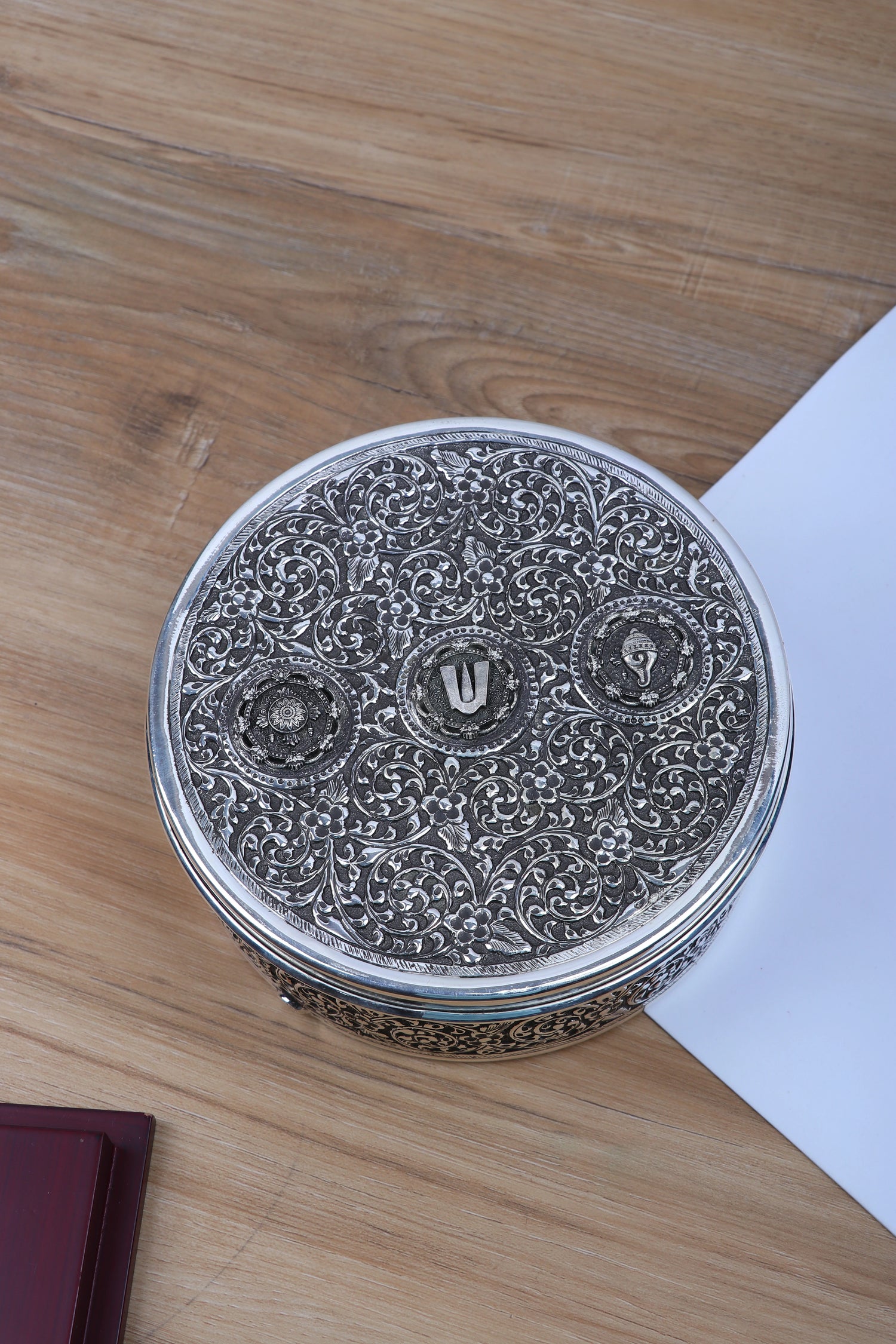 925 Silver Round Box for Wedding Return Gift