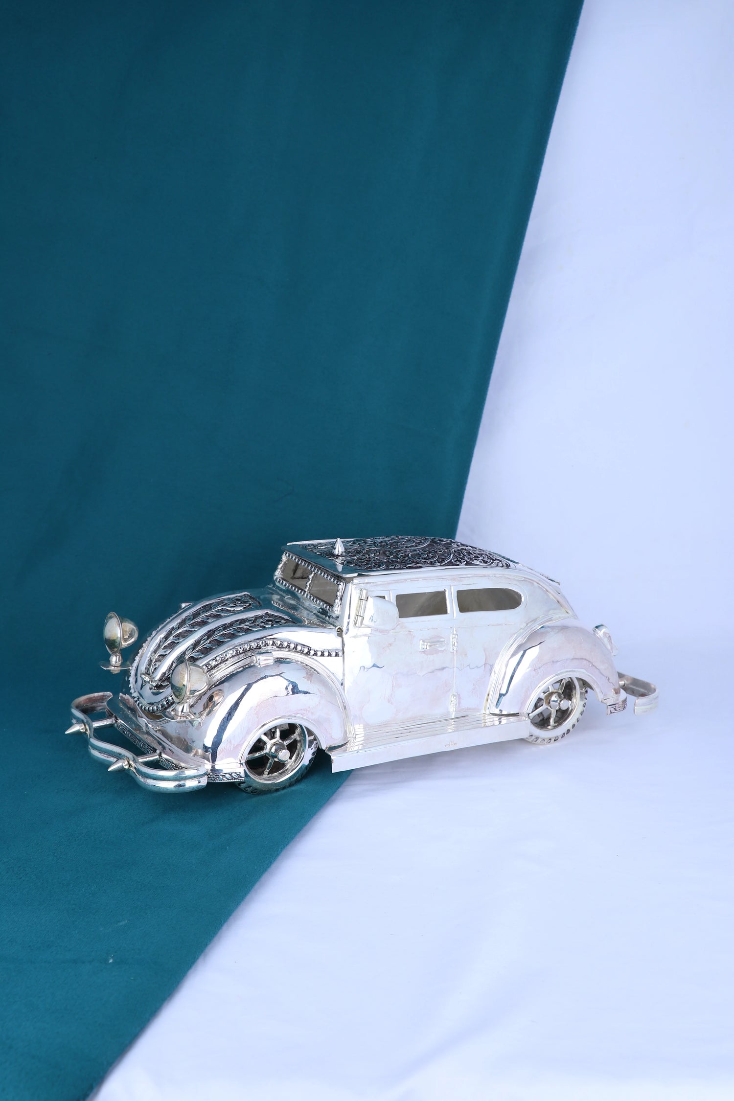 Pure 925 Silver Vintage Car Showpiece (2057g) for Luxury Decor