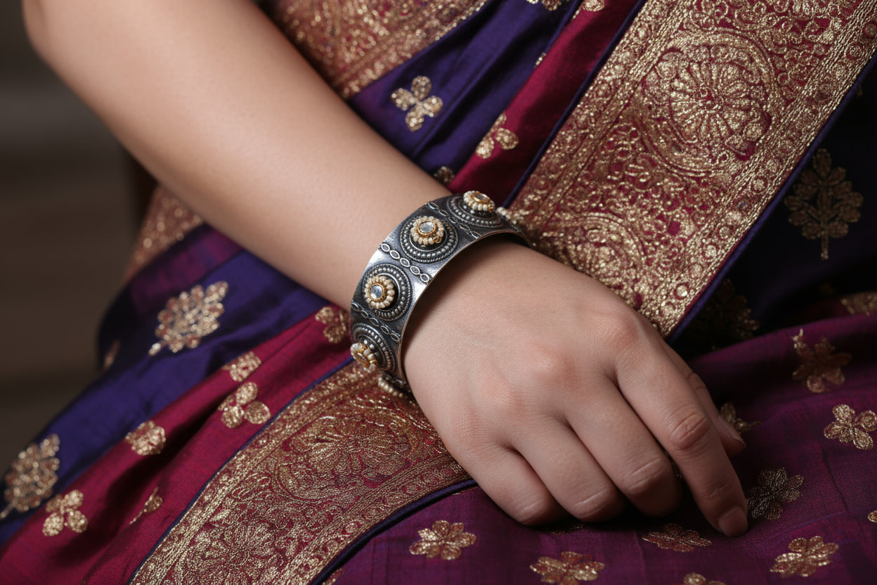 Handcrafted 925 Silver Bracelet - Substance & Luminescence Finish