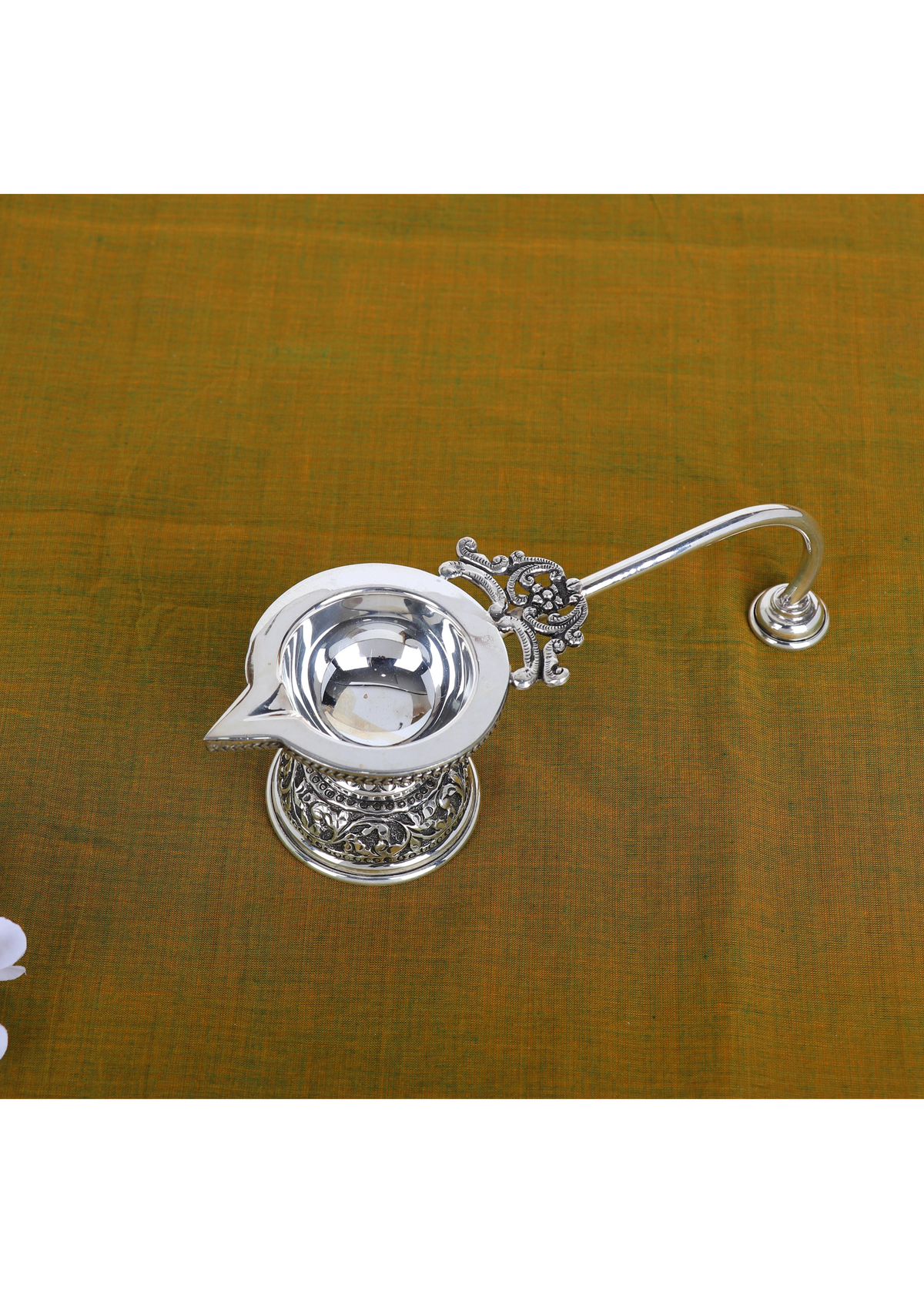 925 silver aarti bowl with curved handle and engraved pedestal base