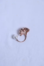 Shop silver brooch online featuring a leaf design with pearl and clear crystal detailing.