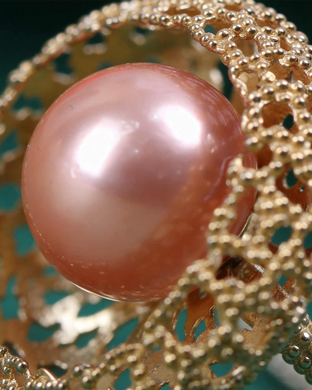 Silver ring with a pearl