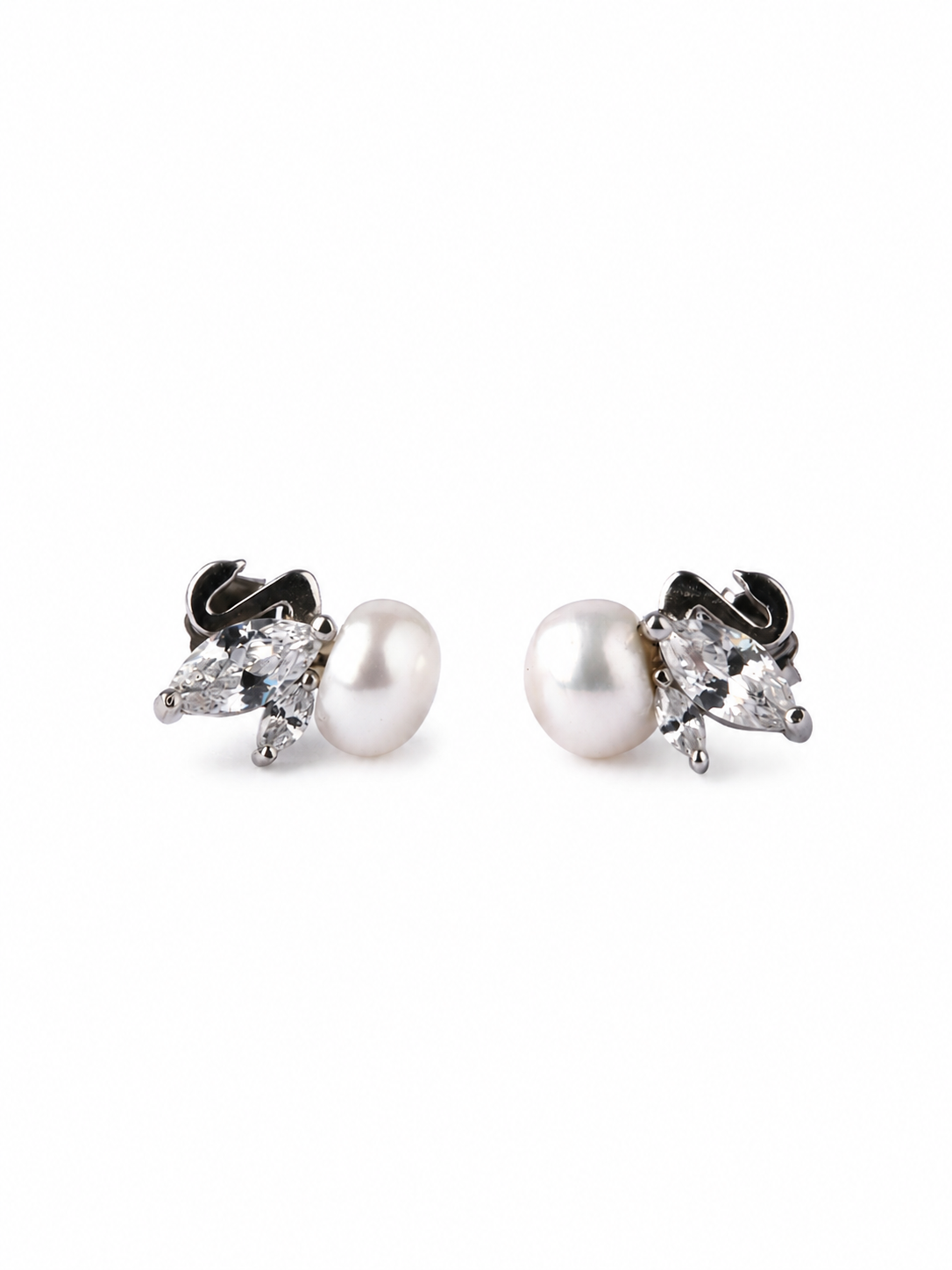 92.5 Silver Swan Pearl Stud Earrings for Women